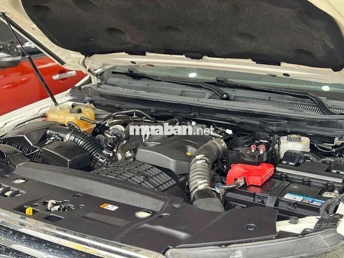 Ford Everest 2019 titanium 2.0L AT - 128000 km