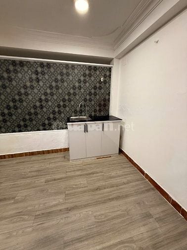 Mình còn trống một phòng trọ Full nội thất ngay hẻm 119 ĐBP. Q1