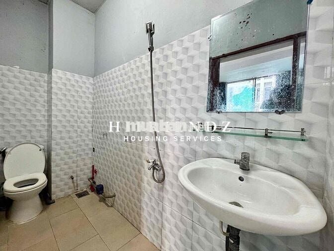 STUDIO CỬA SỔ GIÓ TRỜI CỰC THOÁNG MÁT NGAY TÔ HIỆU SÁT ĐẦM SEN