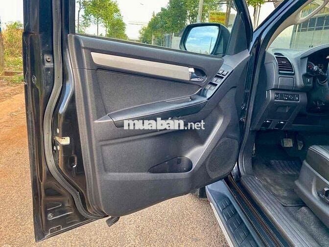 Isuzu Dmax 2019 - 15000 km