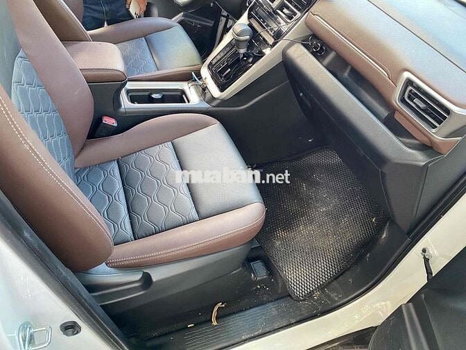 Toyota Innova Cross 2025 Trắng