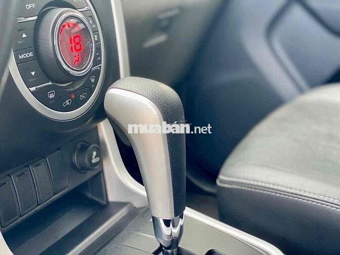 Isuzu Dmax 2019 - 15000 km