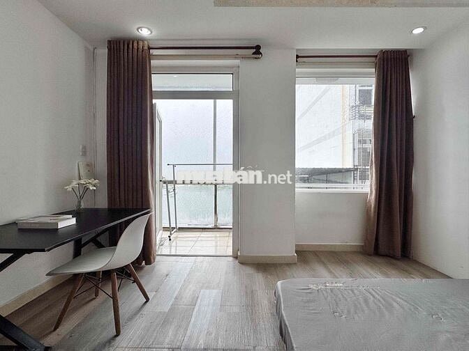 Chính chủ cho thuê full nội thất 2PN tách bếp có ban công khu sân bay