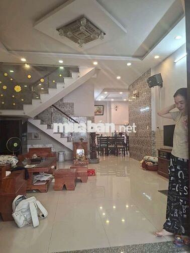 Ngợp lắm chủ ko thể gồng nổi hạ mạnh 3,3tỷ còn 2,95ty bao rẻ nhất khu