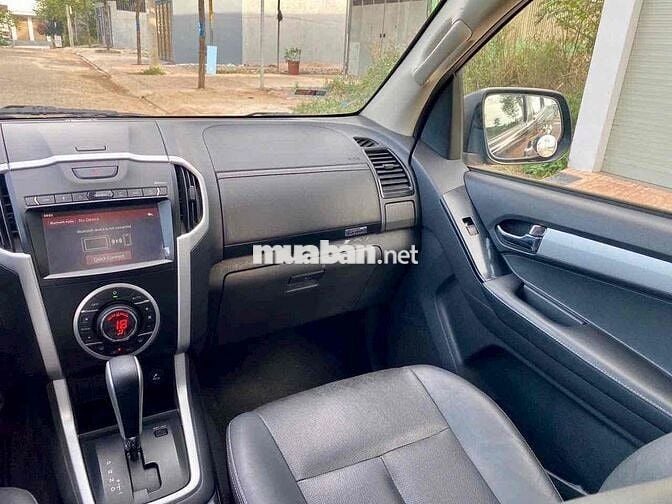 Isuzu Dmax 2019 - 15000 km
