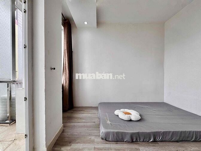 Chính chủ cho thuê full nội thất 2PN tách bếp có ban công khu sân bay