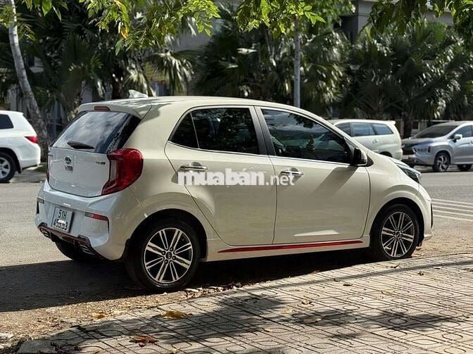 Kia mornig bản full GT line