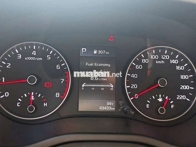 Kia mornig bản full GT line