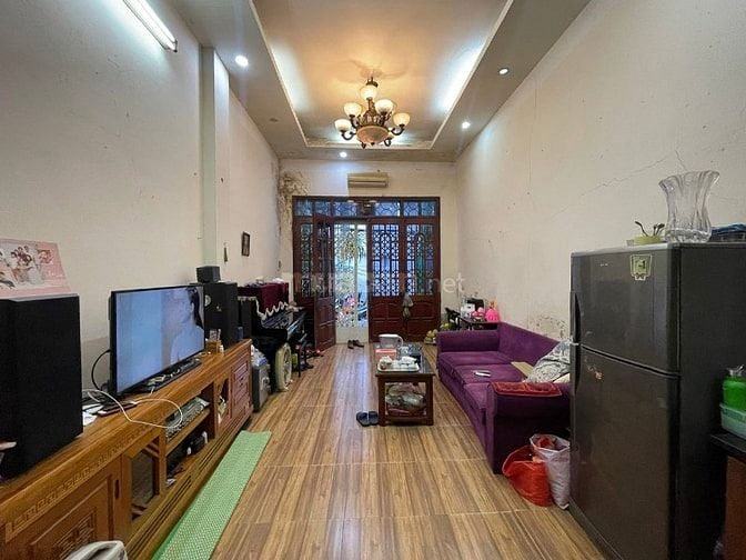 Bán nhà gấp Trần Khát Chân ngõ thông 3 bước ra phố, Dt 55m2, 2t, mt 4m