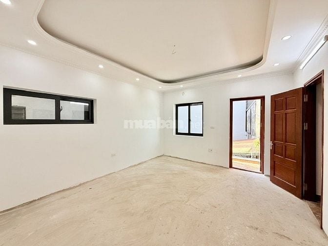 Bán nhà Ngõ Quỳnh Bạch Mai, Lô góc, Dt 42m2, 5t mt 5m, 7.8 tỷ.