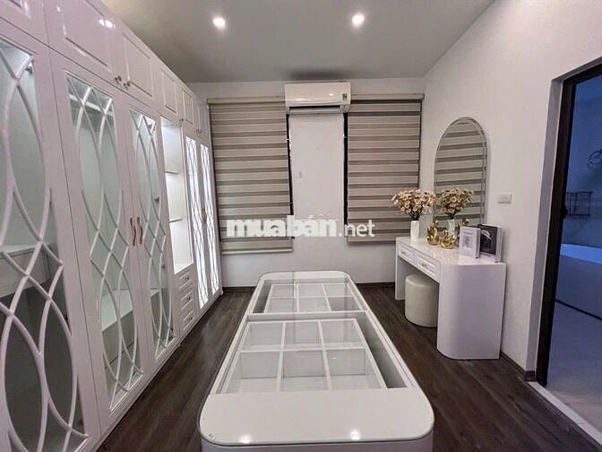 PHÂN LÔ 6 TẦNG– KINH DOANH TẤP NẬP – CÓ GARA Ô TÔ