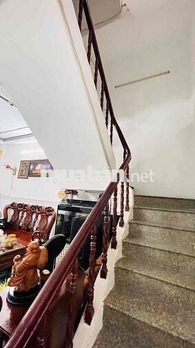 nhà ở riêng lẻ . 4x13.5 tân bình. tphcm