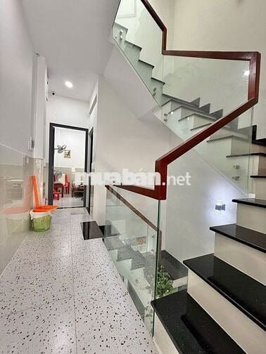 Nhà Mới Chủ Tự Xây 4 Tầng, 40M2 ĐẤT, 126M2 SÀN, 4PN+3WC, HXH, SÁT AEON