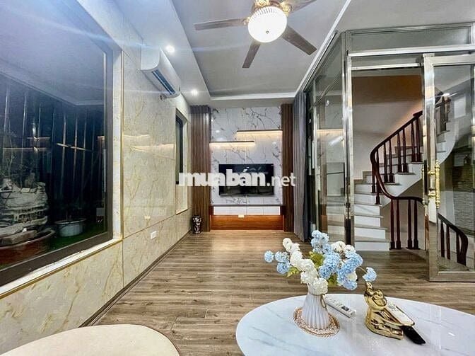 PHÂN LÔ 6 TẦNG– KINH DOANH TẤP NẬP – CÓ GARA Ô TÔ