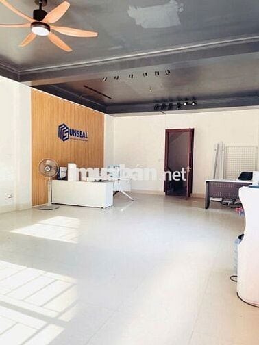 CHO THUÊ NHÀ LÔ GÓC 4 TẦNG - VỊ TRÍ VÀNG LÀM VĂN PHÒNG CHUYÊN NGHIỆP!