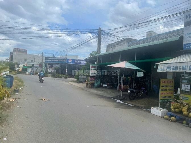 BÁN 18 PHÒNG TRỌ + ĐẤT XÂY NHÀ TRỌ ĐỨC HÒA HẠ TÂY NINH ( LONG AN ).