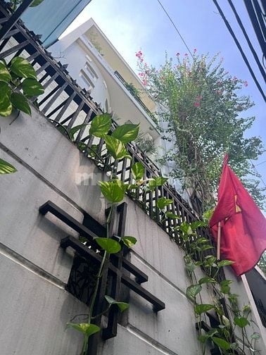  Sát mặt tiền Trần Quang Diệu 70m2 4 tầng 5PN khu VIP chỉ hơn 11 tỷ