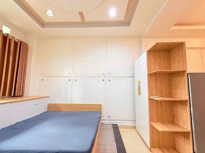 TRỐNG SẴN CĂN PHÒNG FULL NỘI THẤT . CÓ CỬA SỔ LỚN THOÁNG MÁT 🔥🔥