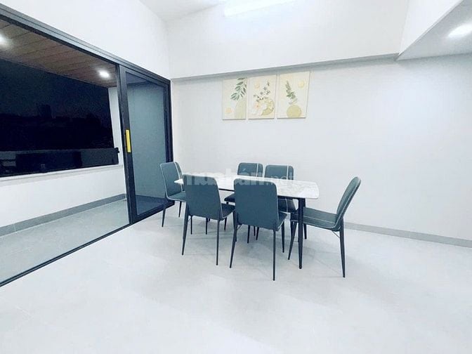 Nhà KDC Tân Quy Đông 4x18m trệt 3 lầu mới đẹp có thang máy