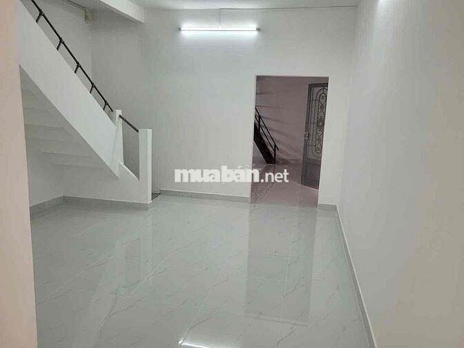 nhà mặt tiền cần cho thuê giá 15 tr