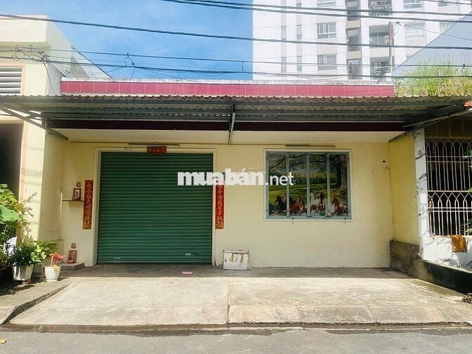 CHo thuê kho hẻm đường Hoà bình 8x20m cấp 4 trống suốt, HXT