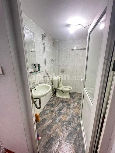 Cho thuê dài hạn 2,3tr đầy đủ nội thất điều hoà nóng lạnh