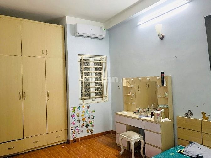 Cho thuê dài hạn 2,3tr đầy đủ nội thất điều hoà nóng lạnh