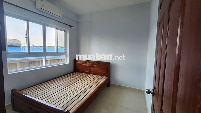 CHO THUÊ Ở LIỀN CC IDICO TÂN PHÚ 2PN CÓ MÁY LẠNH CHỈ 8TR/THÁNG