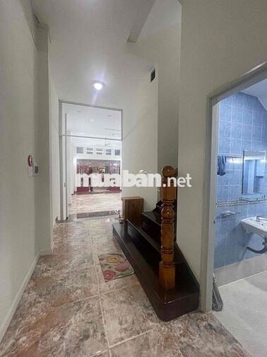 Cho thuê nhà 5,5x20 3 tầng tại CN1 gần Aeon Tân Phú