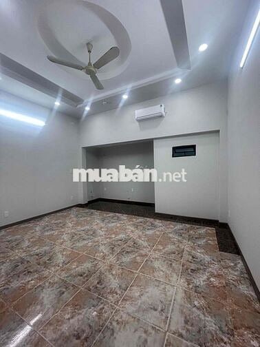 Cho thuê nhà 5,5x20 3 tầng tại CN1 gần Aeon Tân Phú