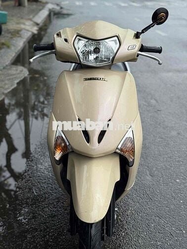 Honda Lead 2010 Vàng kem