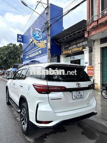 Toyota Fortuner 2021 Legender