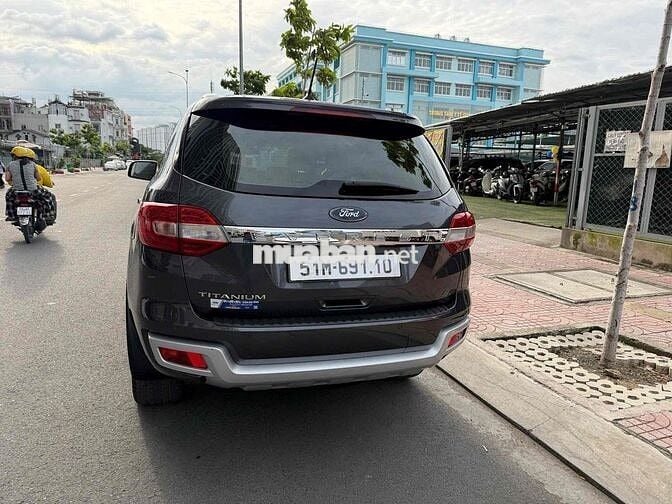 Ford Everest 2019 Titanium 2.0L AT 4x2 - 7800 km