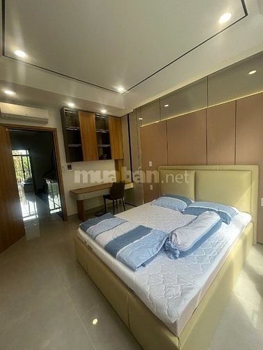 Nhà mới xây xong 2 MT đg rộng ngay ngã ba bà băng.5x16m-3 lầu-4pn-5wc