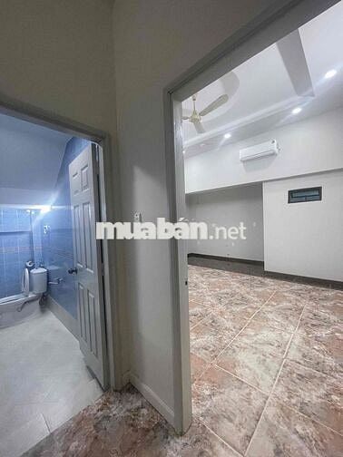 Cho thuê nhà 5,5x20 3 tầng tại CN1 gần Aeon Tân Phú