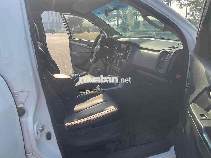 Chevrolet Colorado 2018 1 cầu Trắng