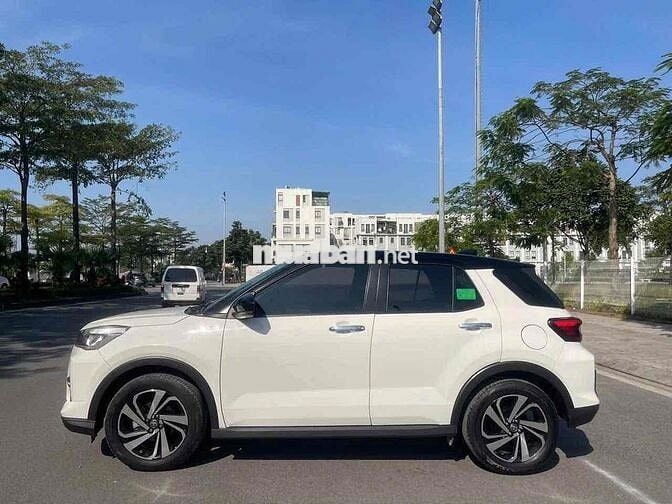 Toyota Raize 2023 - 19000 km