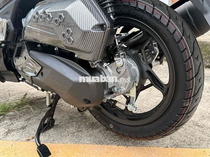 🌈 Airblade 4Val 2025–Mới lăn bánh 23km/ Mới 99%