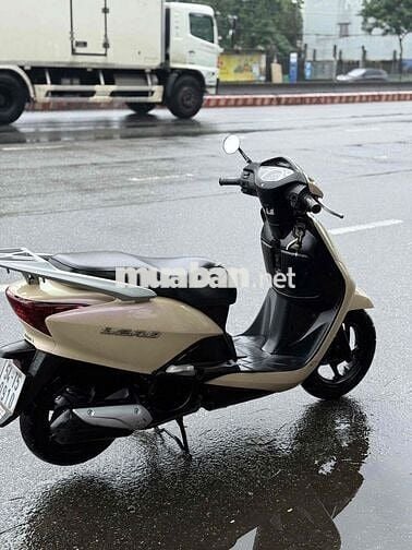 Honda Lead 2010 Vàng kem