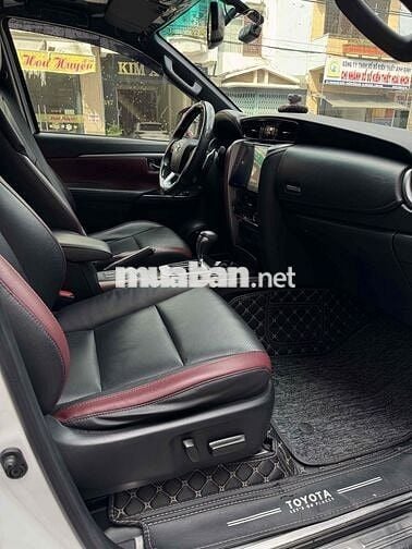 Toyota Fortuner 2021 Legender