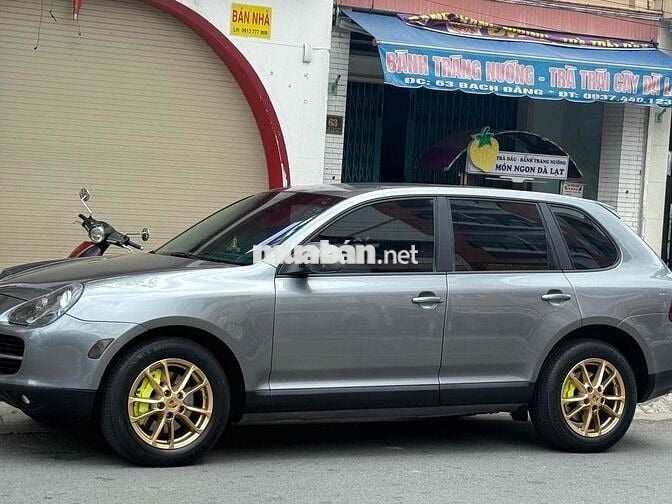 Porsche Cayenne Xám