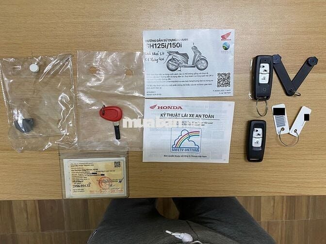 Bán SH125i CBS 2022 màu đen - người dùng