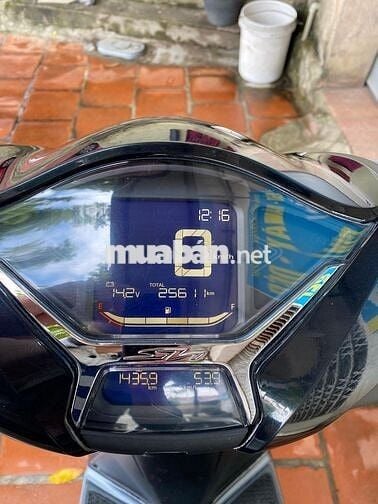 Bán SH125i CBS 2022 màu đen - người dùng