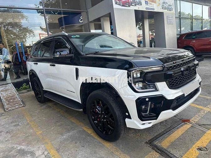 Ford Everest Bảng Full  4x4 Siêu Lướt Full Đồ Chơi