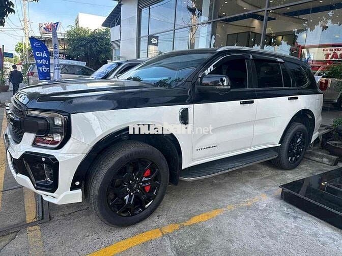 Ford Everest Bảng Full  4x4 Siêu Lướt Full Đồ Chơi