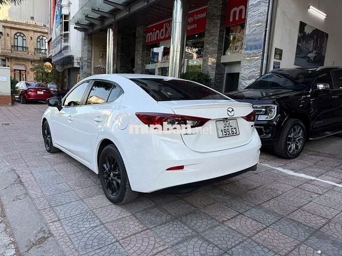 Mazda 3 1.5 AT 2018, giá quá hợp lý cho xe chuẩn