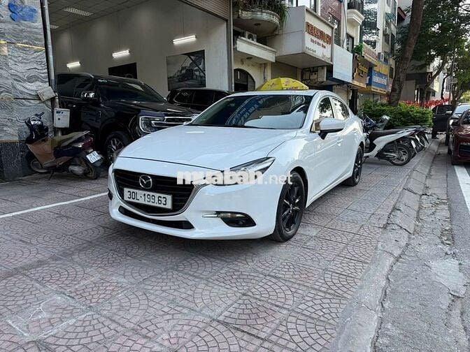 Mazda 3 1.5 AT 2018, giá quá hợp lý cho xe chuẩn