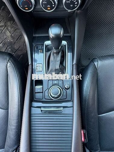 Mazda 3 1.5 AT 2018, giá quá hợp lý cho xe chuẩn
