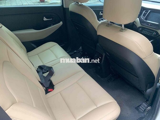 Rondo tự động AT 2017 , 7 chỗ ngồi