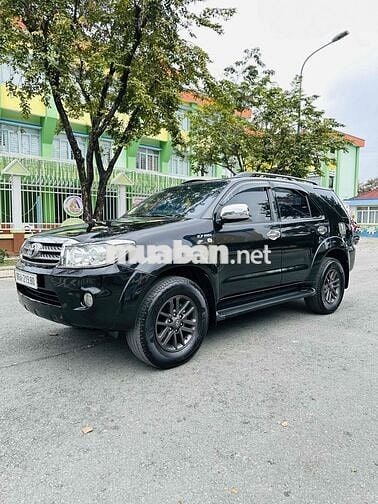 Toyota Fortuner 2011 Số Tự Động 2 Cầu Máy Xăng